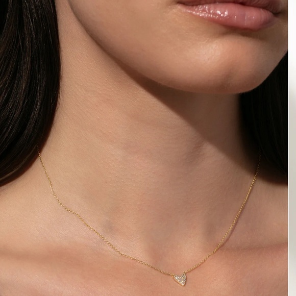 Uncommon James Elegant Gold Heart Pendant Necklace - Picture 2 of 4